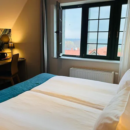 Eureka Hotel