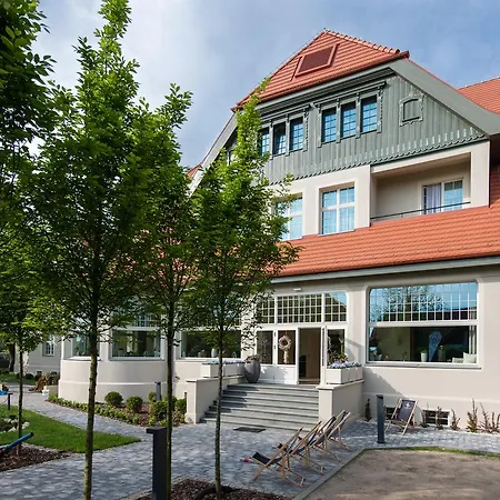 Eureka Hotel 3*
